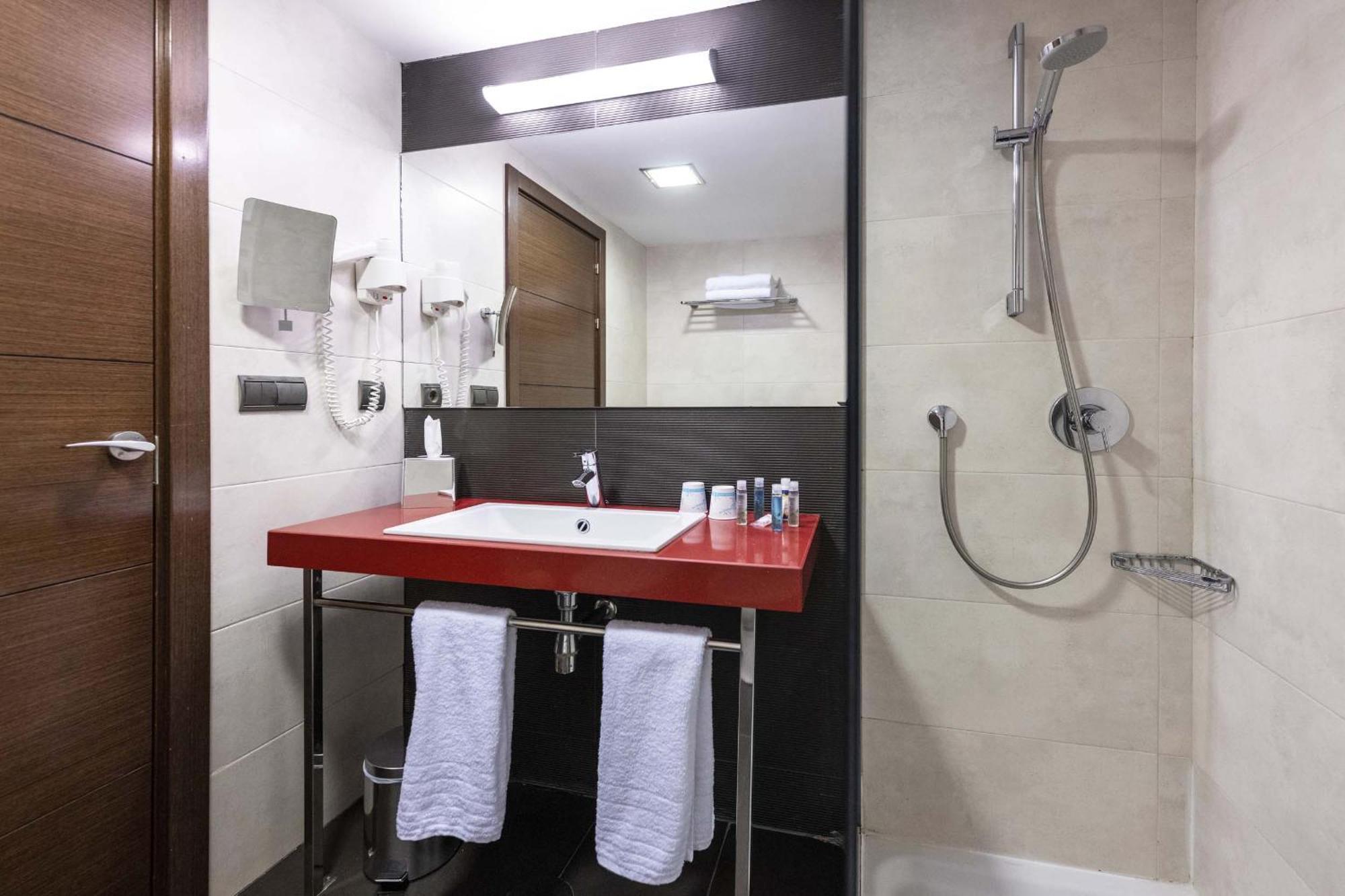 Triple Room,1273149712:JPEG